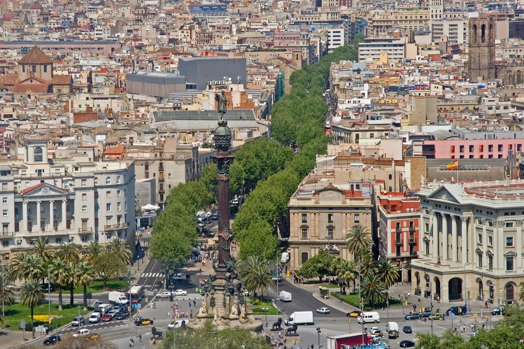 Habitacion Para Grupos Hasta 8 En Plena Rambla De Cataluna บาร์เซโลนา ภายนอก รูปภาพ