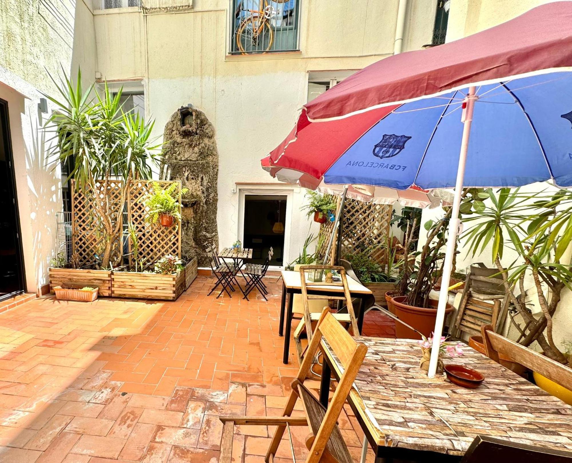 Habitacion Para Grupos Hasta 8 En Plena Rambla De Cataluna บาร์เซโลนา ภายนอก รูปภาพ