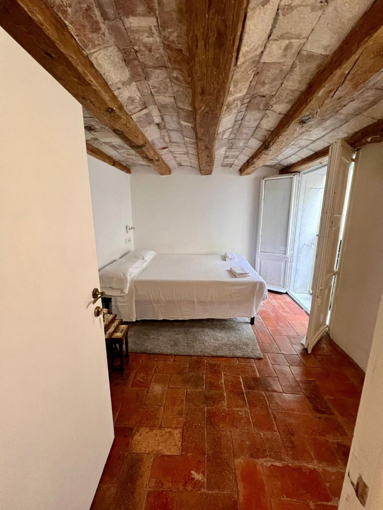 Habitacion Para Grupos Hasta 8 En Plena Rambla De Cataluna บาร์เซโลนา ภายนอก รูปภาพ