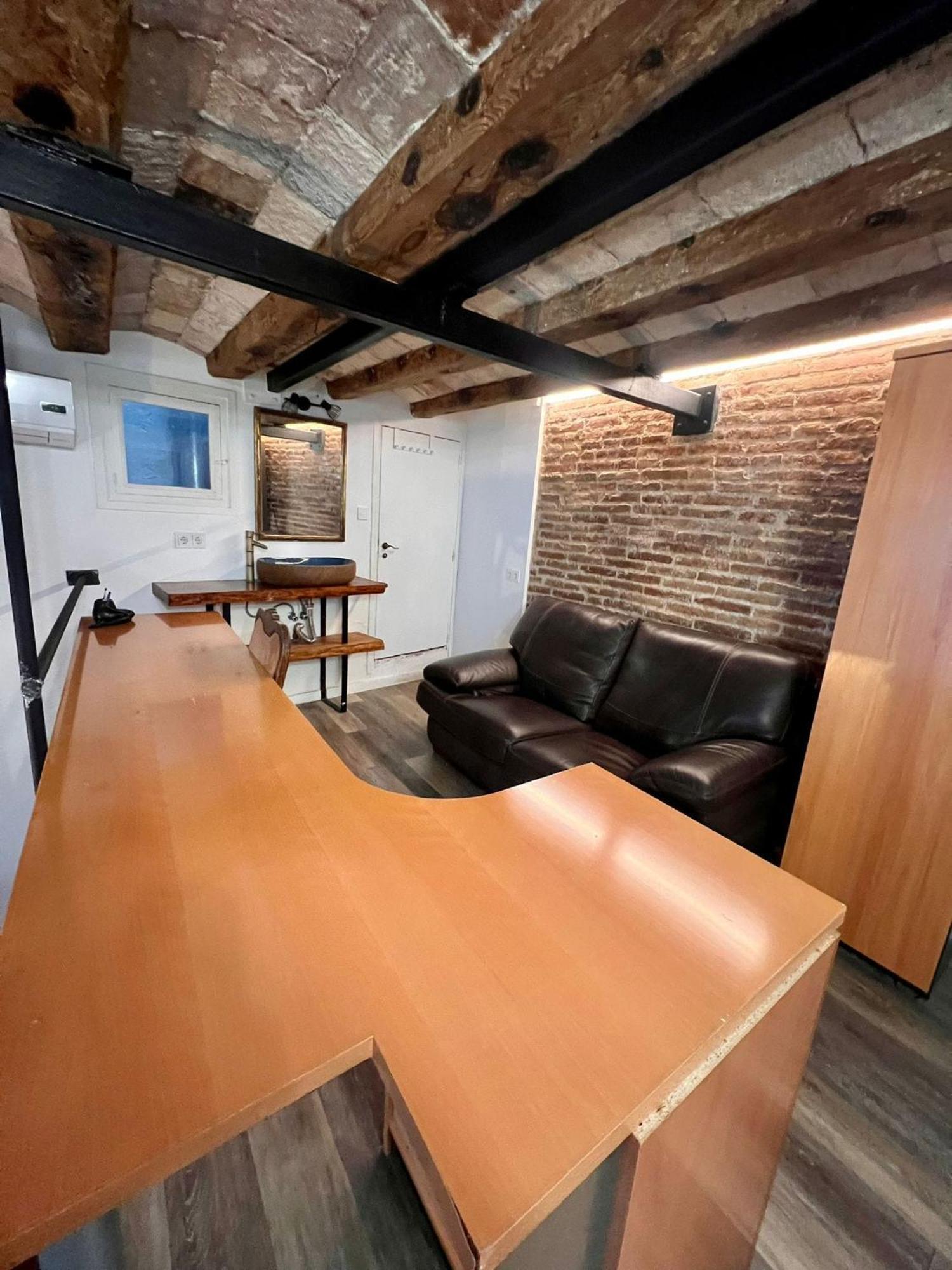 Habitacion Para Grupos Hasta 8 En Plena Rambla De Cataluna บาร์เซโลนา ภายนอก รูปภาพ