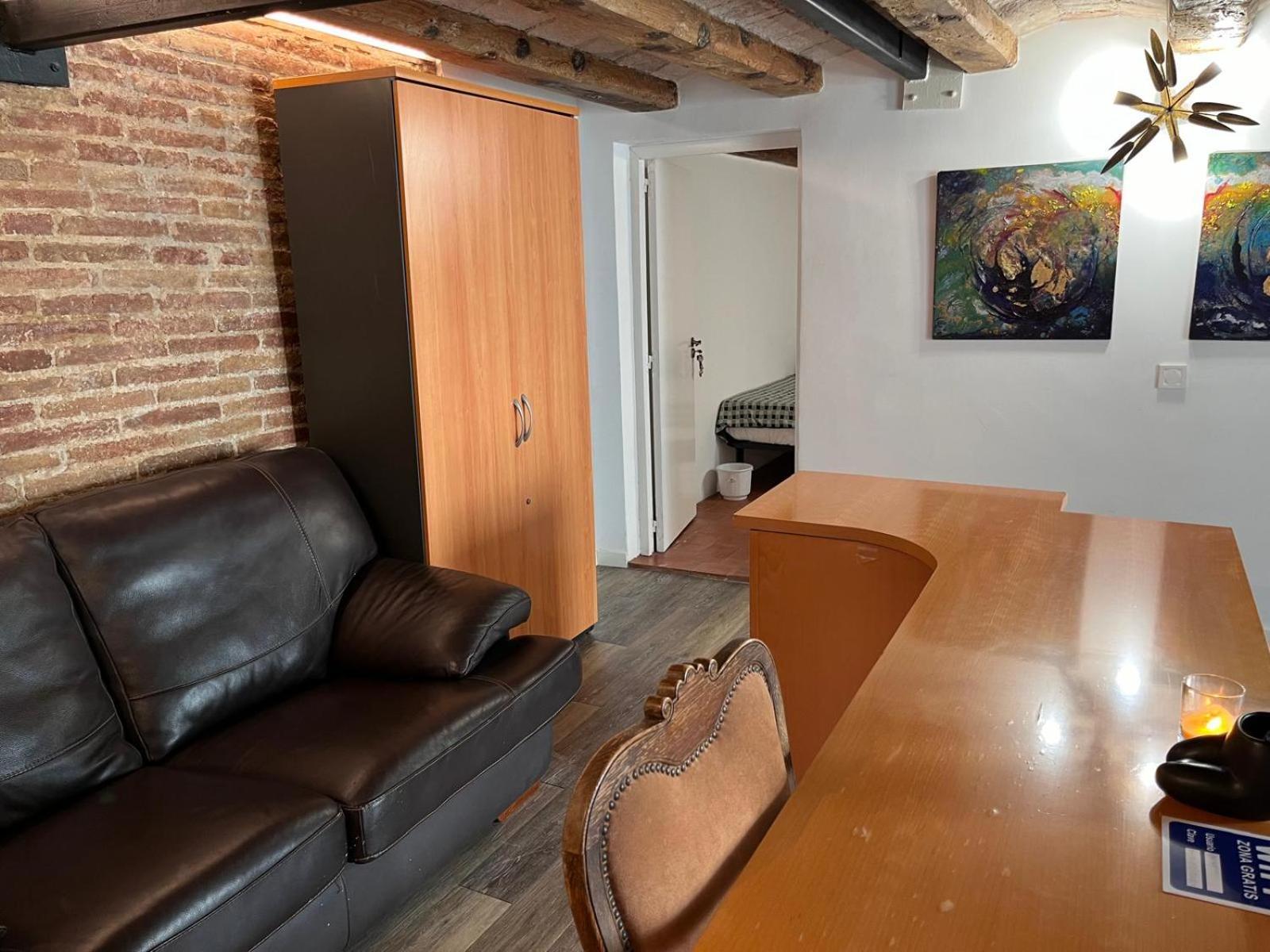 Habitacion Para Grupos Hasta 8 En Plena Rambla De Cataluna บาร์เซโลนา ภายนอก รูปภาพ